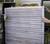 �ϋ��̃G�A�E���g���g